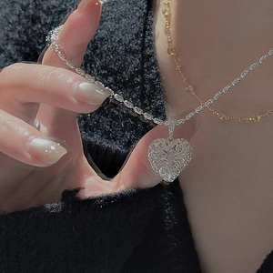 S925 sterling silver heart locket necklace with vintage filigree design on chain