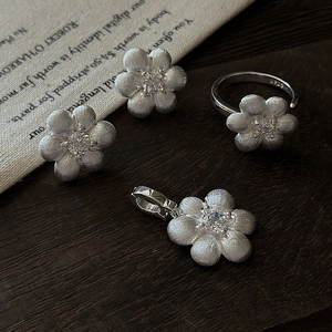 Ensemble de bijoux fleurs en argent S925 avec finition brossée et zircon pour femme