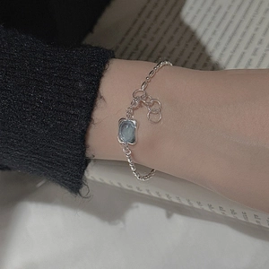Minimalist S925 sterling silver beaded bracelet featuring a light blue square gemstone