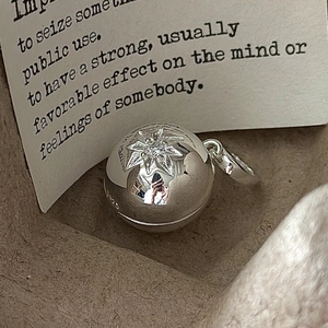 Polished S925 sterling silver sphere pendant with star engraving and clear zircon stone