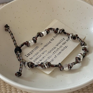 Bracciale in corda intrecciata a mano in stile boho vintage con perline in argento S925