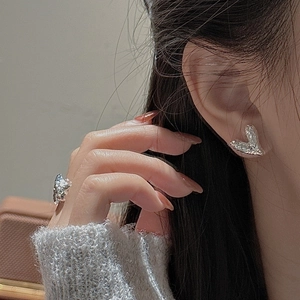 Ensemble boucles d'oreilles cœur et bague en argent S925 avec design facetté