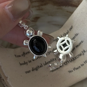 Collier Pendentif Tortue en Argent Sterling 925 pour Femmes Style Coréen Vintage Bijoux Cadeau Charme Animal en Strass Noir