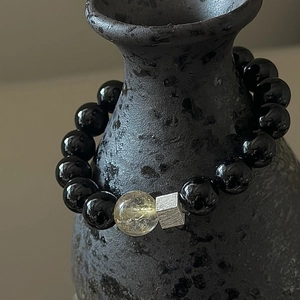Minimalist S925 silver beaded bracelet featuring black agate and yellow rutilated quartz