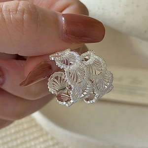 925 Sterling Silver Lace Texture Hollow Hoop Earrings For Women Retro Niche Design Scalloped C-Shaped Earrings Fashion Jewelry