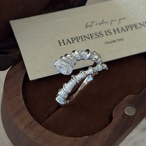 S925 sterling silver open ring with vintage spiral texture and rectangular zircon