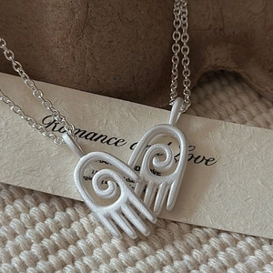 Collier Pendentif Main en Argent Sterling 925 pour Femme Vintage Mat Artistique Minimaliste Spirale Paume Bijoux Chaîne