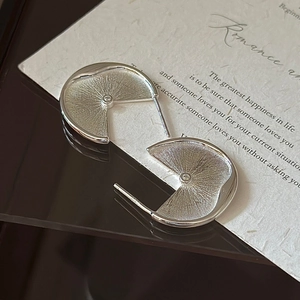 S925 sterling silver stud earrings with fan-shaped brushed texture and zircon inlay