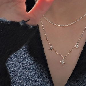 Layered S925 silver necklace set with sparkling micro-crystals and vintage flower pendants
