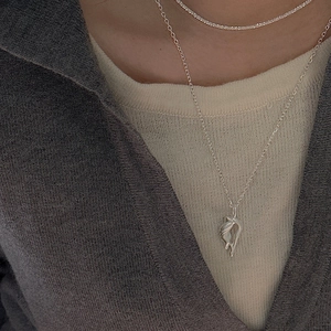 Minimalist S925 sterling silver layered necklace set with irregular organic pendant