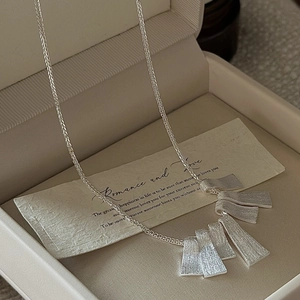 S925 sterling silver necklace featuring brushed texture metal pendants in a gift box