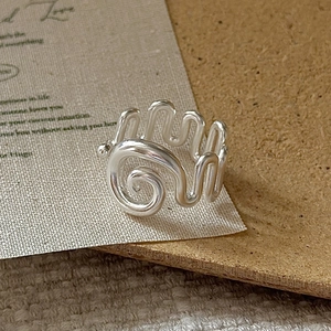 Minimalist S925 sterling silver ring with unique wavy texture and spiral wave design