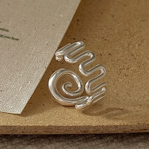 Minimalist S925 sterling silver open ring with vintage wavy spiral texture design