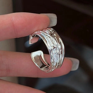 Minimalist S925 sterling silver open ring with unique textured lava style design