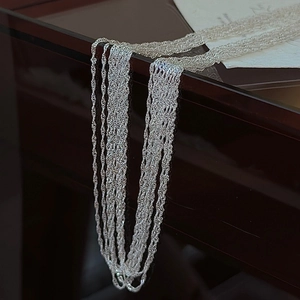 Collier multicouche en argent sterling S925 avec chaîne à mailles vagues et éclats fins