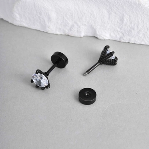 Black stainless steel dragon claw stud earrings featuring brilliant white zircon stones