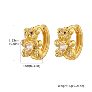 Dimensions détaillées des boucles d'oreilles ours doré avec cœur en zircon et mesures