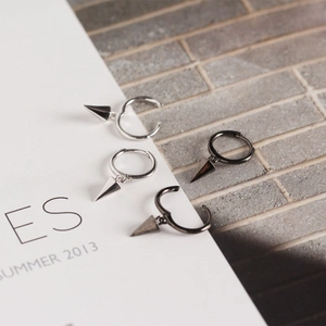 Punk style S925 silver geometric hoop earrings with silver and black conical charms