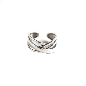Minimalist S925 sterling silver irregular ring with multilayer intertwined lines in vintage style