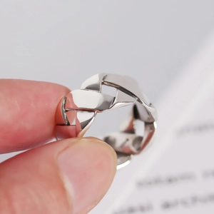 S925 sterling silver ring featuring a minimalist woven Cuban chain design for women