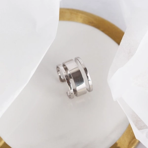 Elegant S925 sterling silver triple-layer polished open ring for women minimalist style