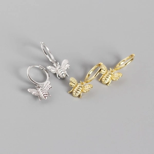 925 Sterling Silver Bee Huggie Earrings For Women Dainty Animal Drop Hoop Earrings Minimalist Fashion Jewelry Gold Silver Accessory