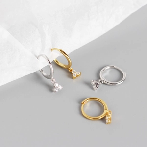 Boucles d'oreilles créoles S925 argent avec grappes de diamants géométriques or et argent
