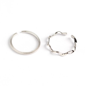 Minimalist S925 sterling silver Mobius rings featuring geometric twisted wave designs