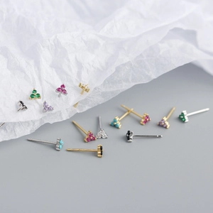 Minimalist S925 silver clover stud earrings set with colorful zircon stones in gold finish