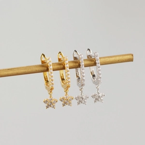 Elegant S925 sterling silver U-shaped hoop earrings with sparkling flower pendants