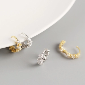 Luxurious S925 silver star hoop earrings in gold and silver finish with white zircons