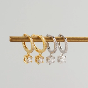Boucles d'oreilles créoles en argent S925 avec pendentifs en zircone cubique