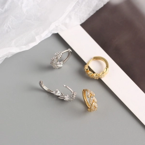Boucles d'oreilles créoles feuilles en argent 925 avec zircons cubiques dorés et argentés