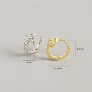 Detailed dimensions of silver and gold clover earrings showing 12.5mm outer diameter