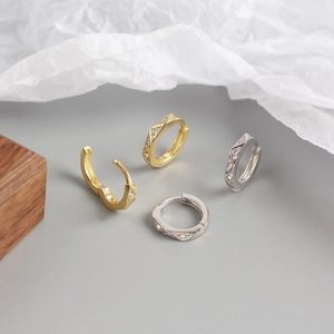 S925 sterling zilveren geometrische oorringen met glanzende zirkoniasteentjes