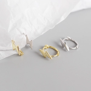 Minimalist S925 sterling silver lightning bolt hoop earrings in gold and silver finishes