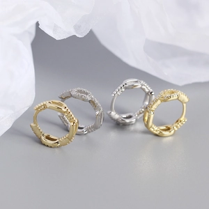 S925 sterling silver hoop earrings with twisted chain design and pavé cubic zirconia
