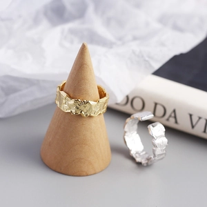 French style S925 sterling silver rings with hammered texture in gold and silver finish