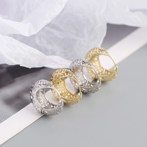 S925 sterling silver geometric hollow pattern hoop earrings in gold and silver finish