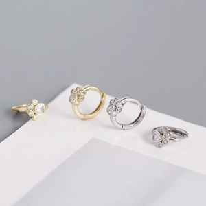 Elegant S925 silver cat paw hoop earrings with heart-shaped cubic zirconia stones