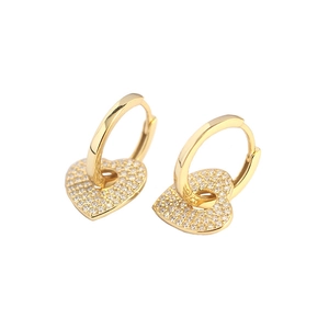 Boucles d'oreilles créoles cœur en argent S925 doré avec pavé de zircones brillants