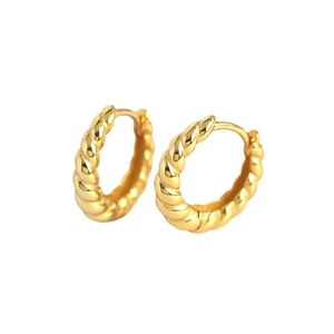 Boucles d'oreilles torsadées en argent 925 plaqué or avec finition polie brillante