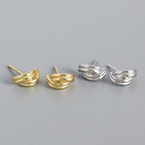 Minimalist S925 sterling silver triple hoop earrings in gold and silver finish