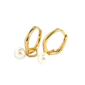 Minimalist gold S925 silver geometric hoop earrings with elegant hanging round white pearls