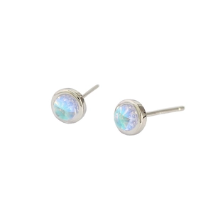 Minimalist S925 sterling silver stud earrings featuring round opal stones with fire flash