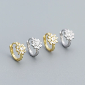 Élégantes boucles d'oreilles créoles fleurs en argent S925 avec zircons en doré et argenté