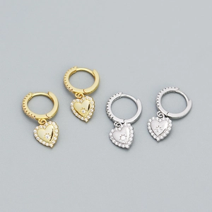 Sparkling S925 silver heart drop earrings with zircon in gold and silver finishes