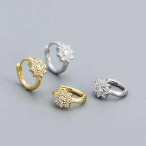 Boucles d'oreilles Créoles en Argent Sterling 925 Fleur Petites Boucles d'oreilles Huggie avec Strass Design Floral Femme