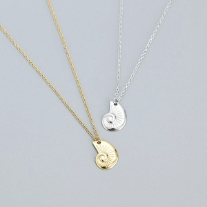 925 Sterling Silver Conch Shell Pendant Necklace For Women Ocean Nautical Nautilus Style Textured Relief Charm Clavicle Chain