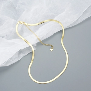 Chic 925 silver gold-plated flat snake bone chain with heart pendant and lobster clasp